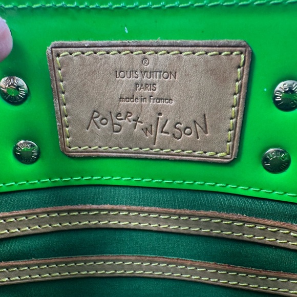 Louis Vuitton Vernis Collab/w Robert Wilson RARE Bright Green w/Orange PM Reade - Picture 8 of 9